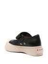 marni - Sneakers nere a bambola con suola bianca - 2