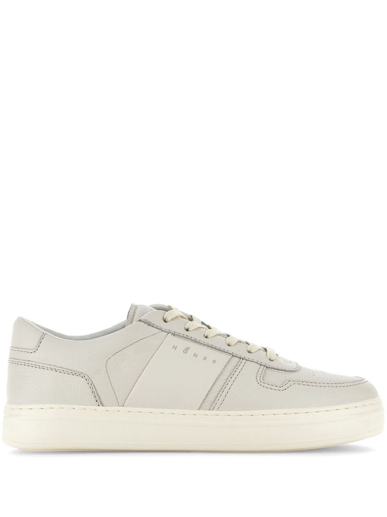 Sneakers H-Tv in beige leather