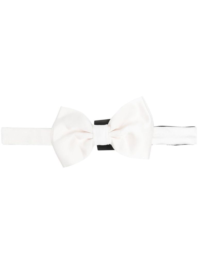 Corneliani Silk Bow Tie In Neutral