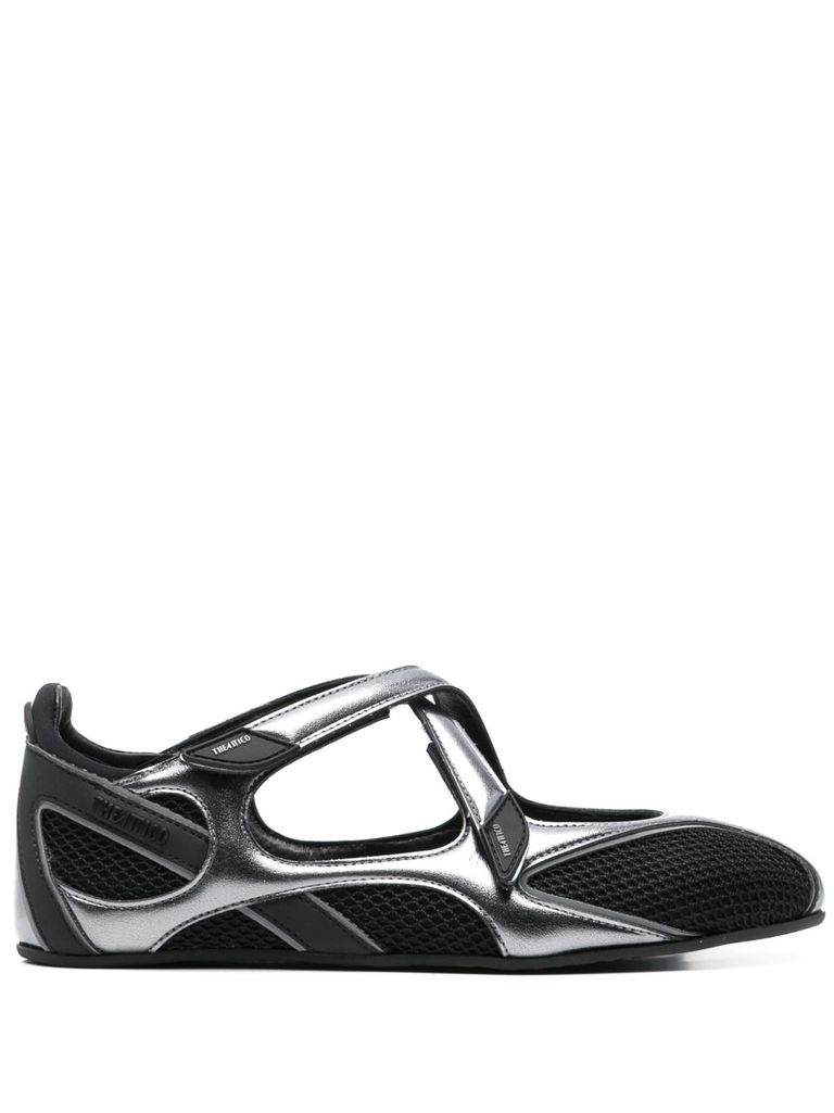 Shop Attico Black Leather 'floor 01' Flats