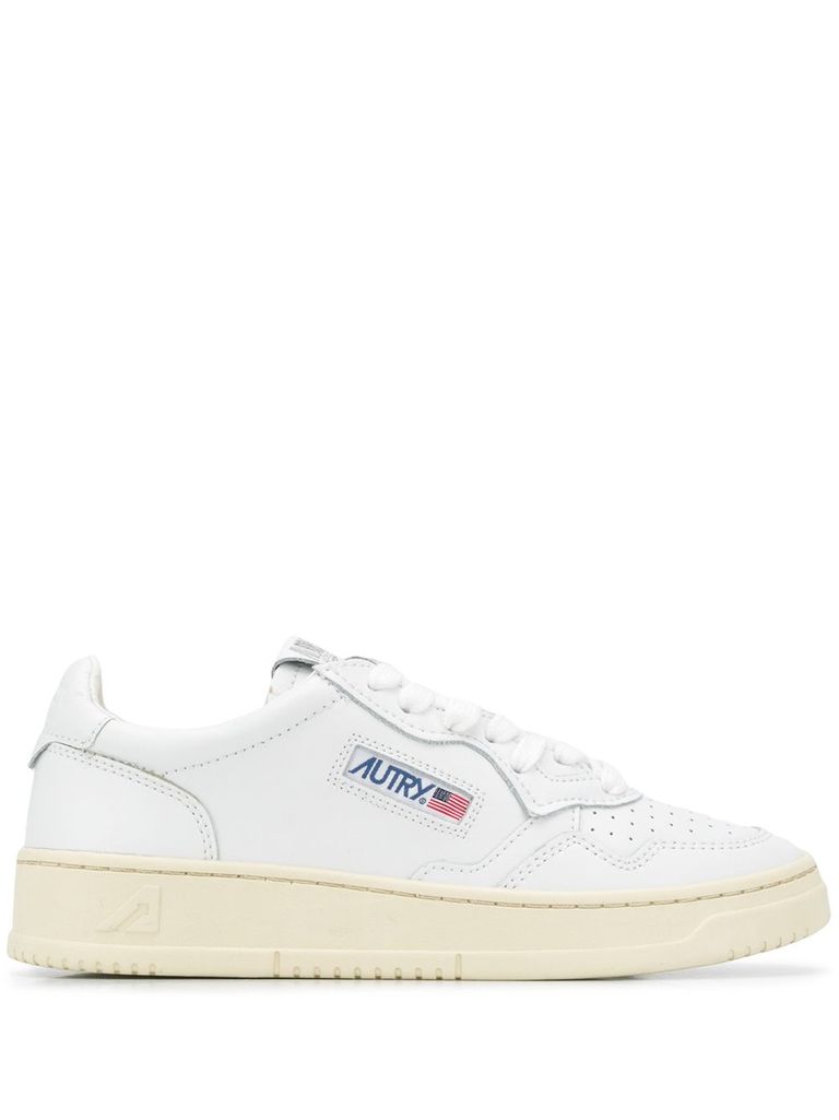 Autry Medalist Sneakers In White Leather