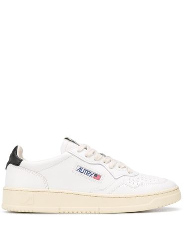 AUTRY - Sneakers 'Medalist' in pelle bianca e nera