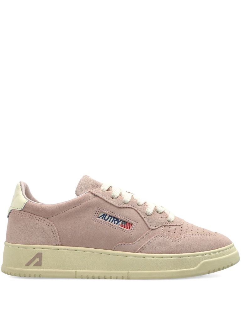 Autry Medalist Low Pink Suede Sneaker In Pink