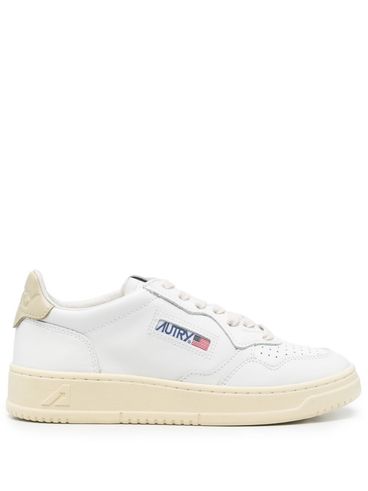 AUTRY - Sneakers 'Medalist' in pelle bianca