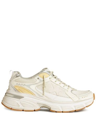 GOLDEN GOOSE - 'Lightstar' sneakers in white and yellow