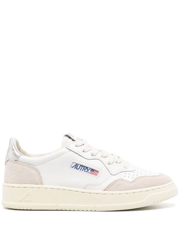 AUTRY - Sneakers 'Medalist' in pelle di vitello bianca e argento